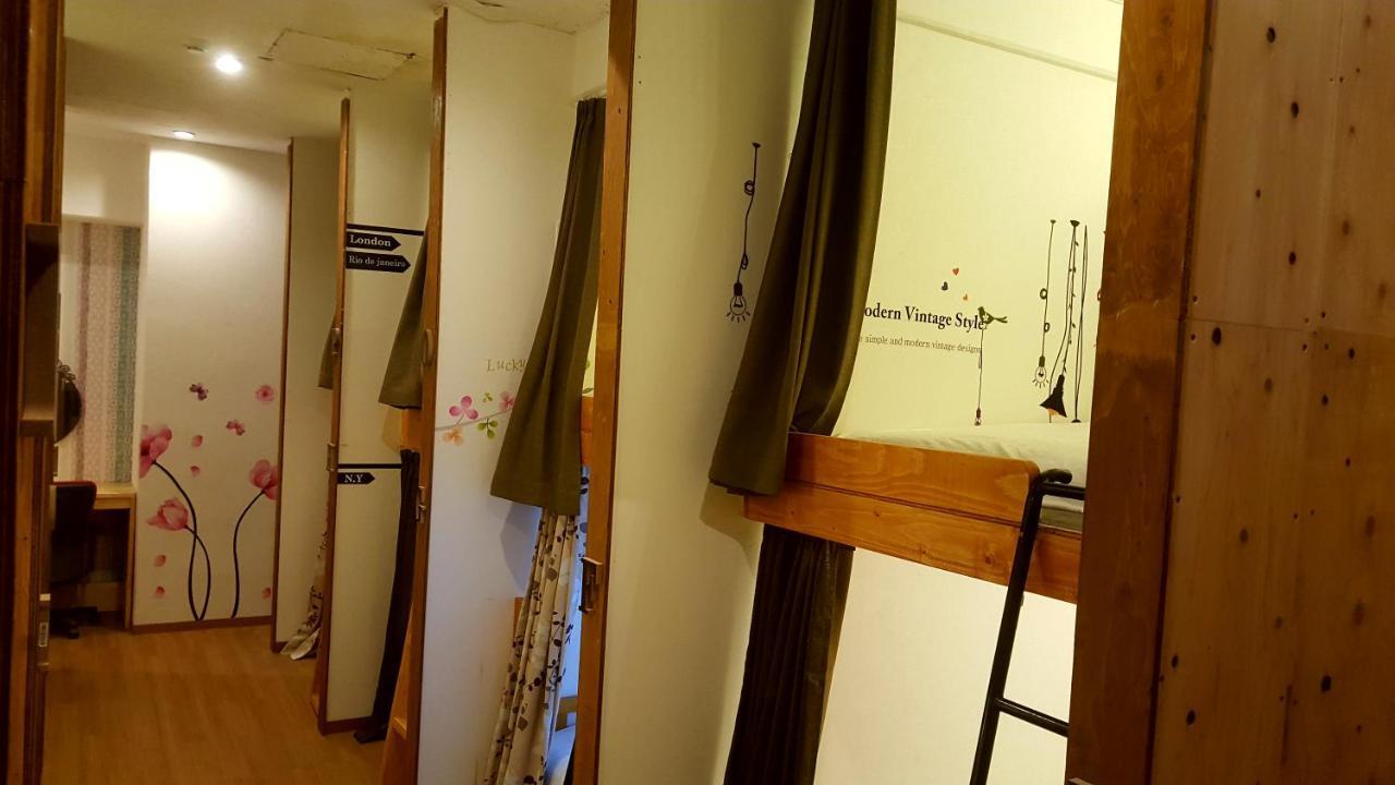 Shinjuku Sky Hostel Tokyo Bagian luar foto
